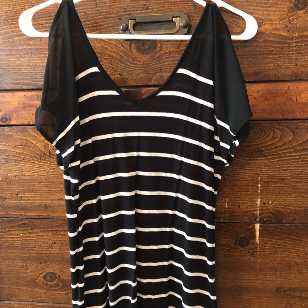 Black and white top